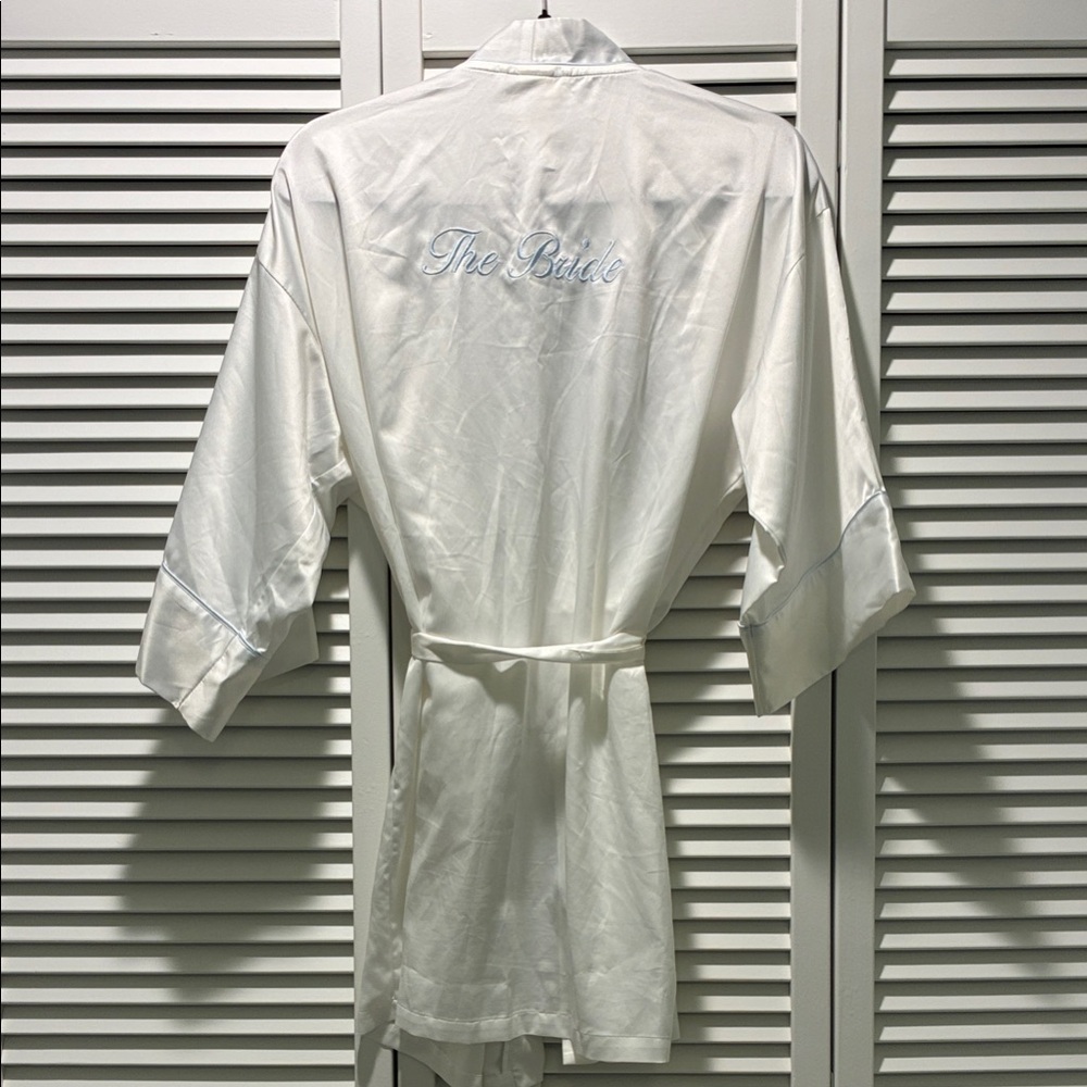In Bloom White Bridal Robe